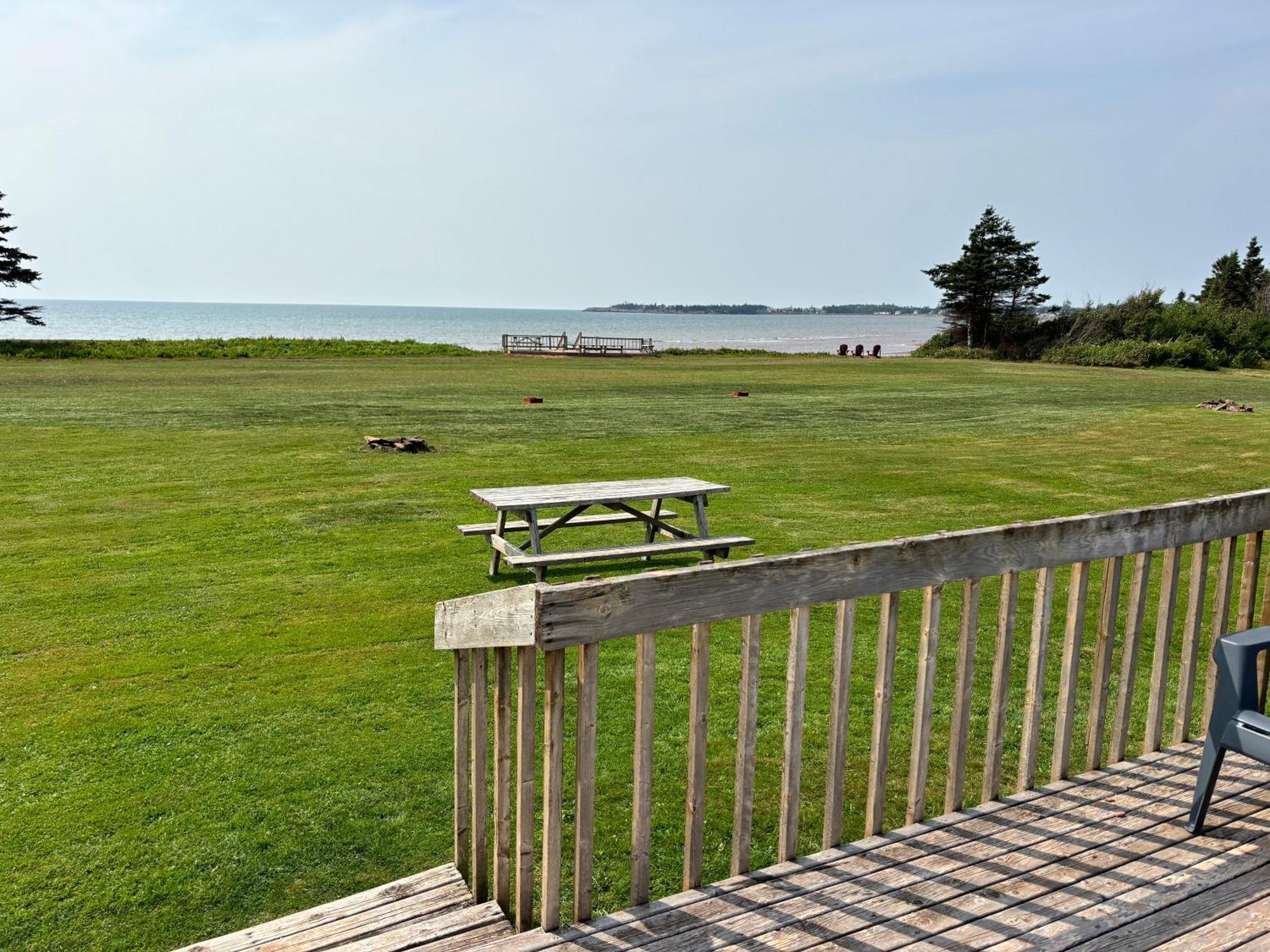 Cottages On Pei-Oceanfront Bedeque Екстериор снимка