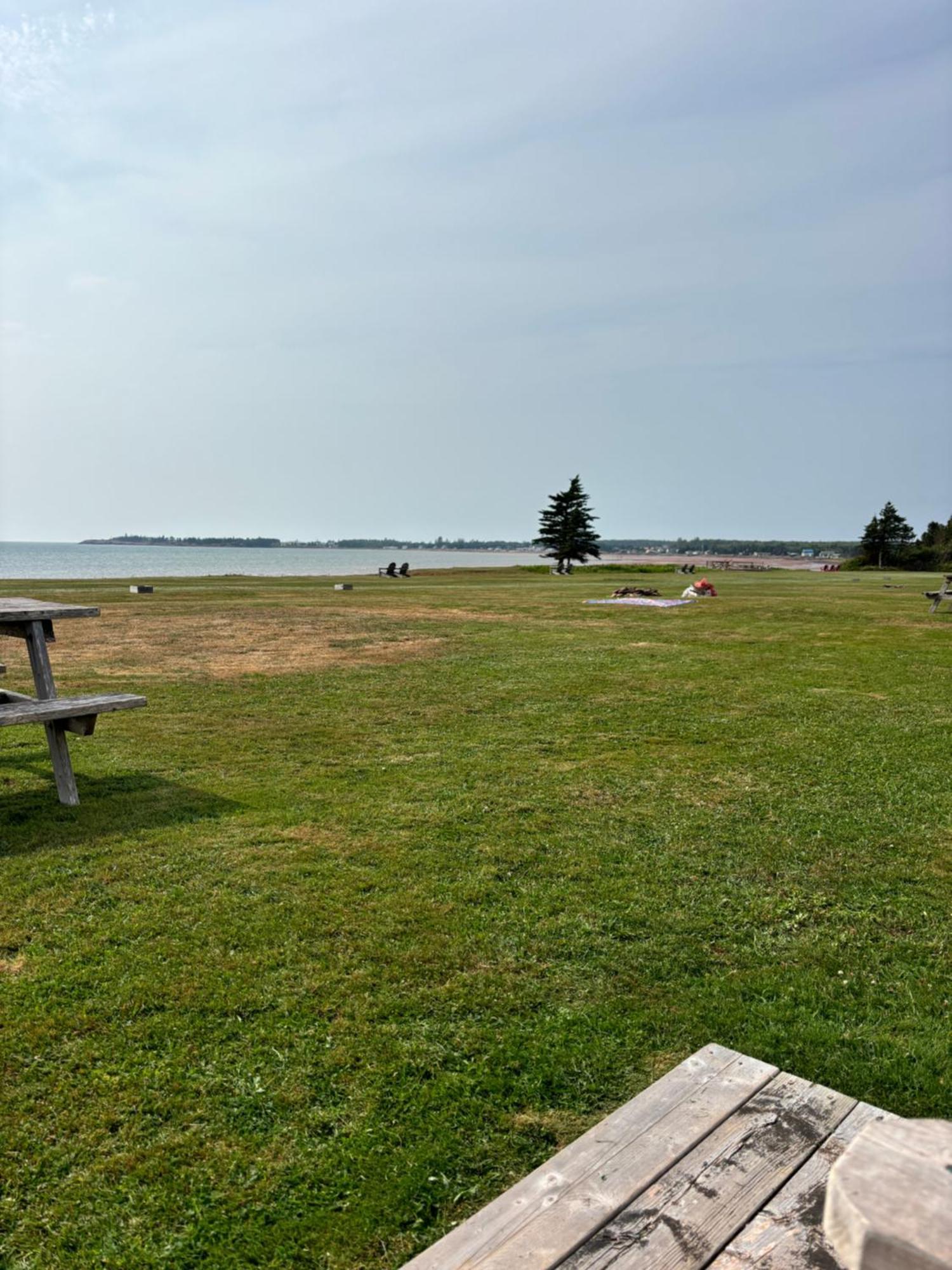Cottages On Pei-Oceanfront Bedeque Екстериор снимка