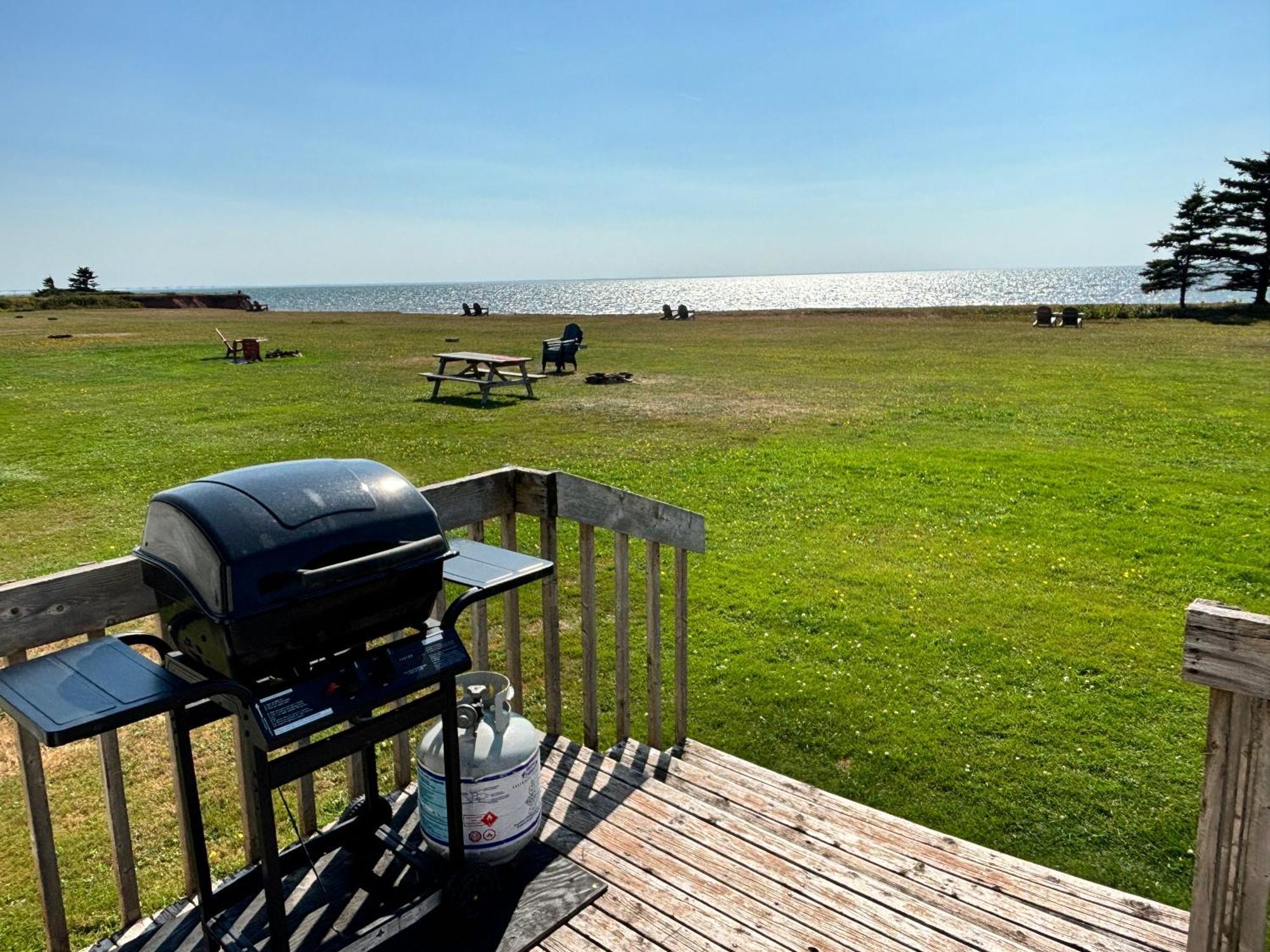 Cottages On Pei-Oceanfront Bedeque Екстериор снимка