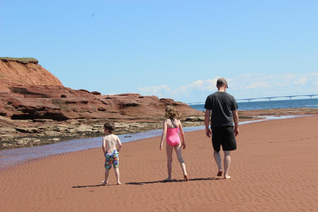 Cottages On Pei-Oceanfront Bedeque Екстериор снимка
