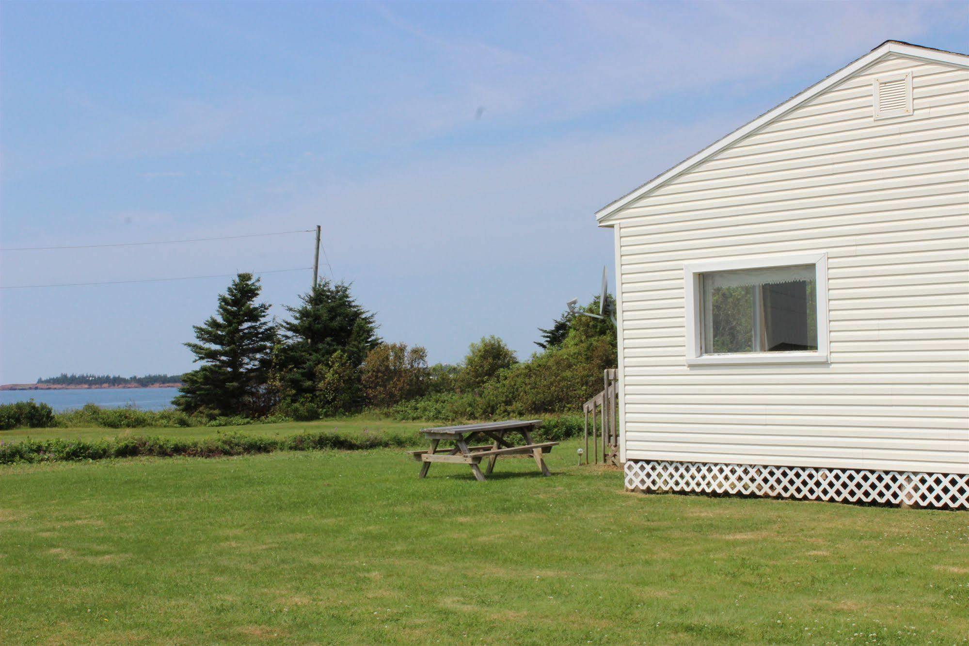 Cottages On Pei-Oceanfront Bedeque Екстериор снимка