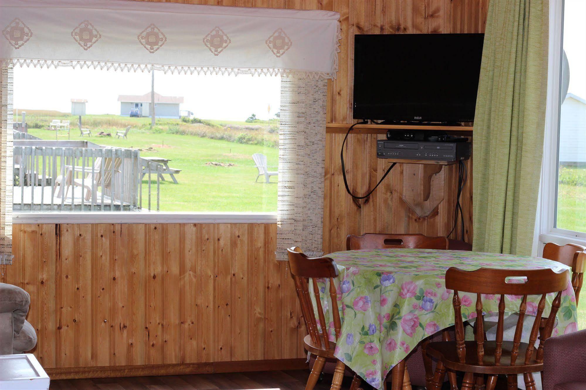Cottages On Pei-Oceanfront Bedeque Екстериор снимка