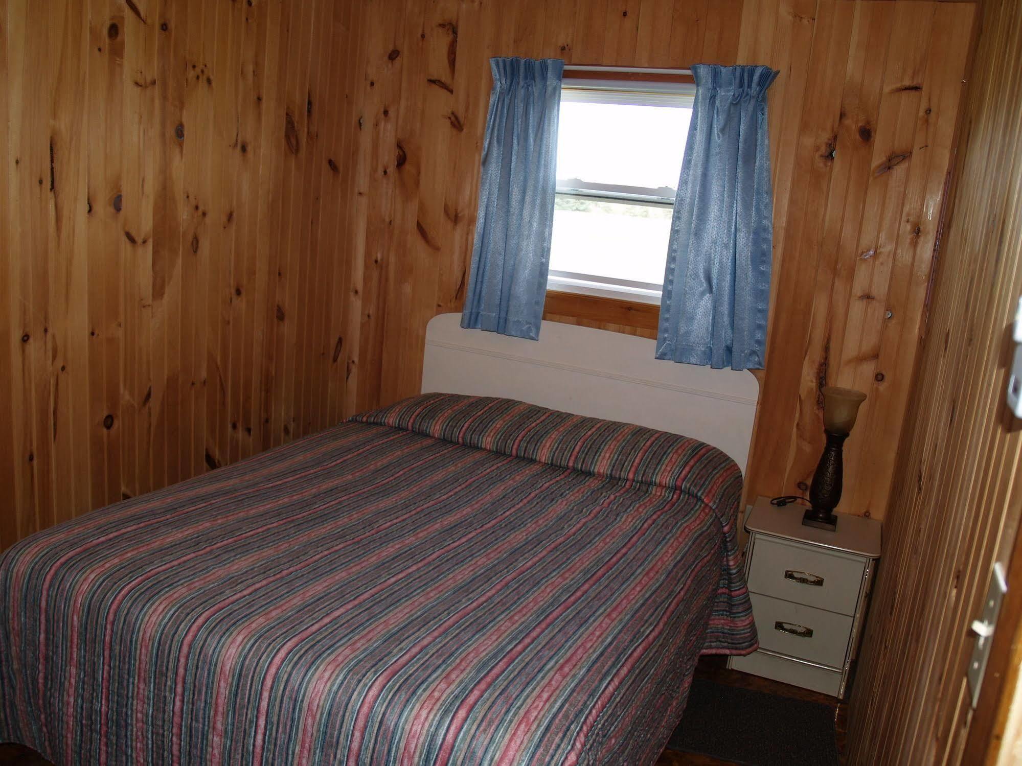 Cottages On Pei-Oceanfront Bedeque Екстериор снимка