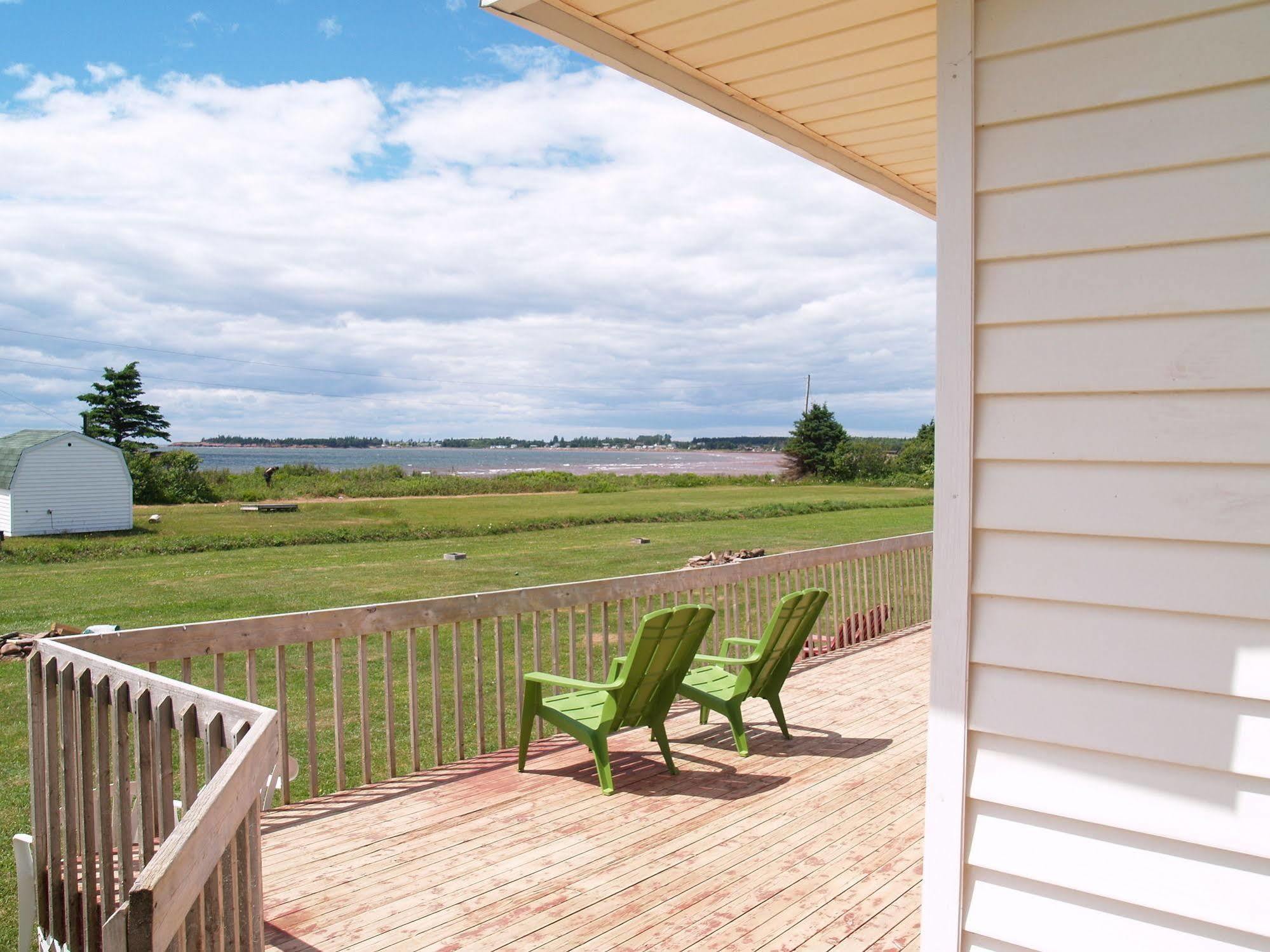 Cottages On Pei-Oceanfront Bedeque Екстериор снимка