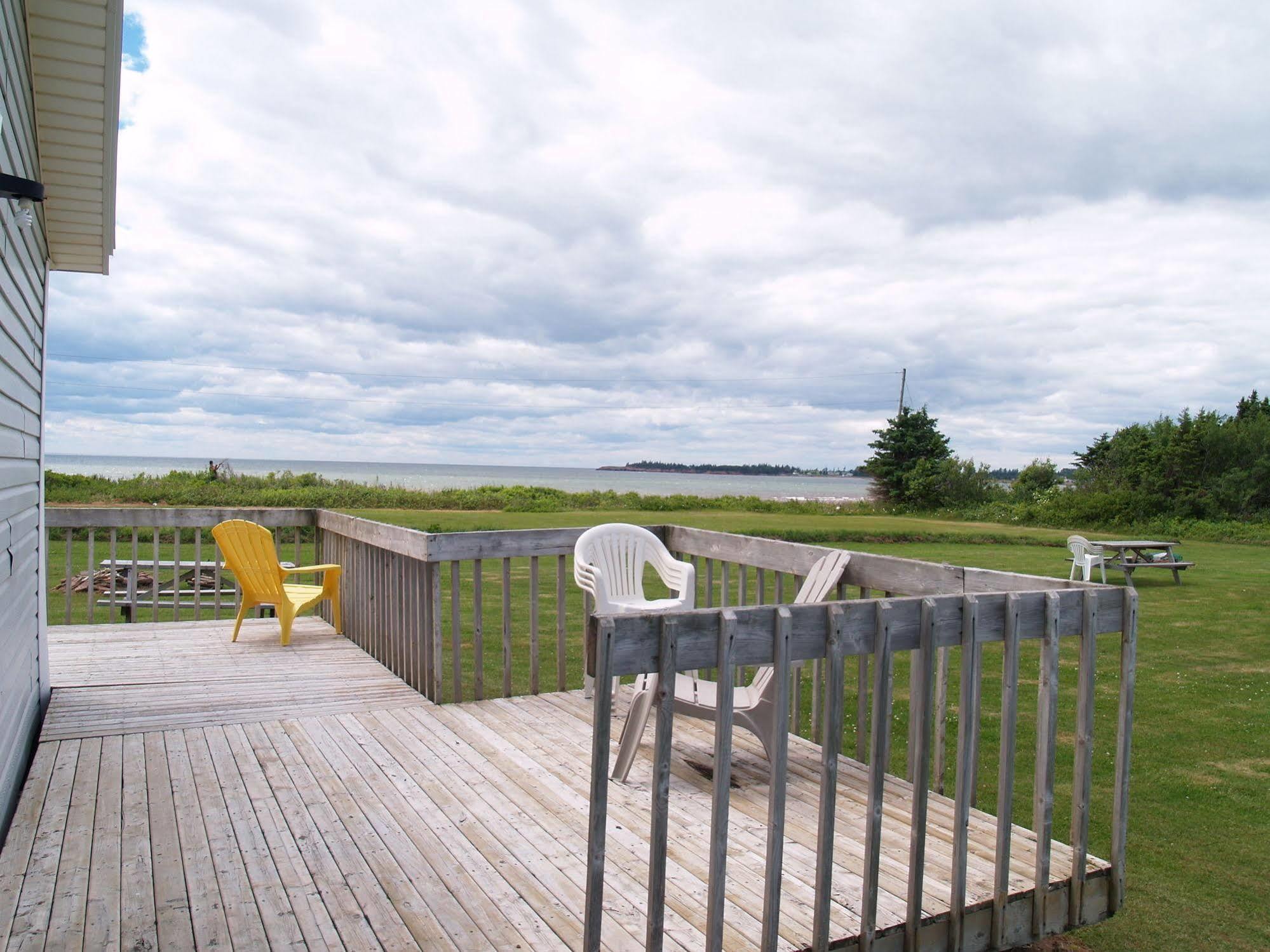 Cottages On Pei-Oceanfront Bedeque Екстериор снимка