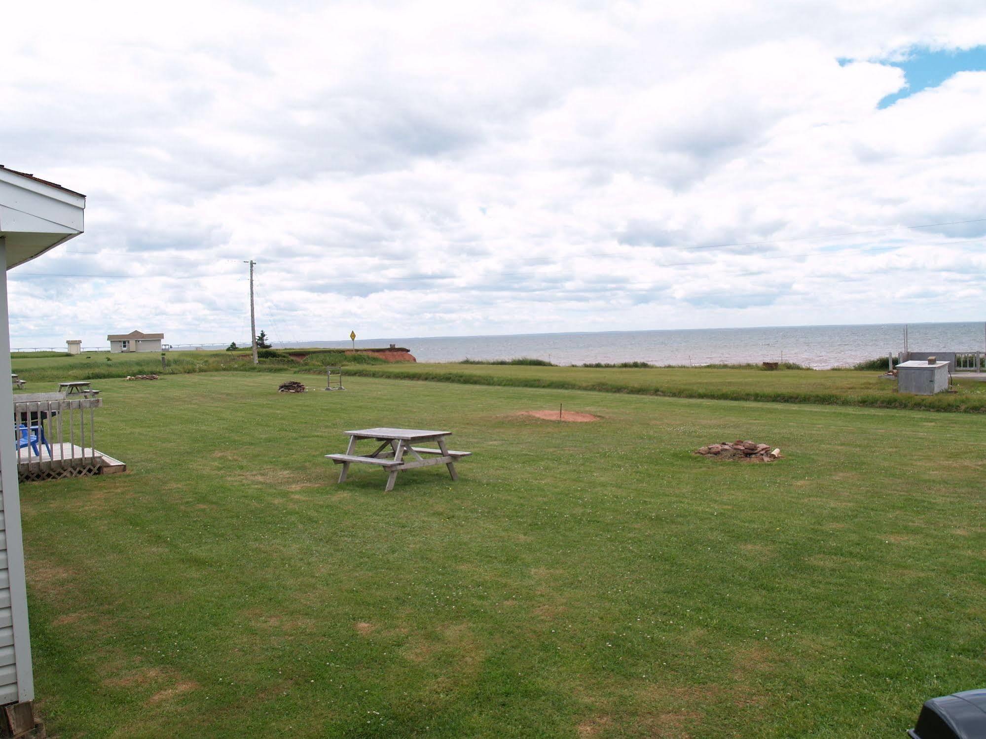 Cottages On Pei-Oceanfront Bedeque Екстериор снимка