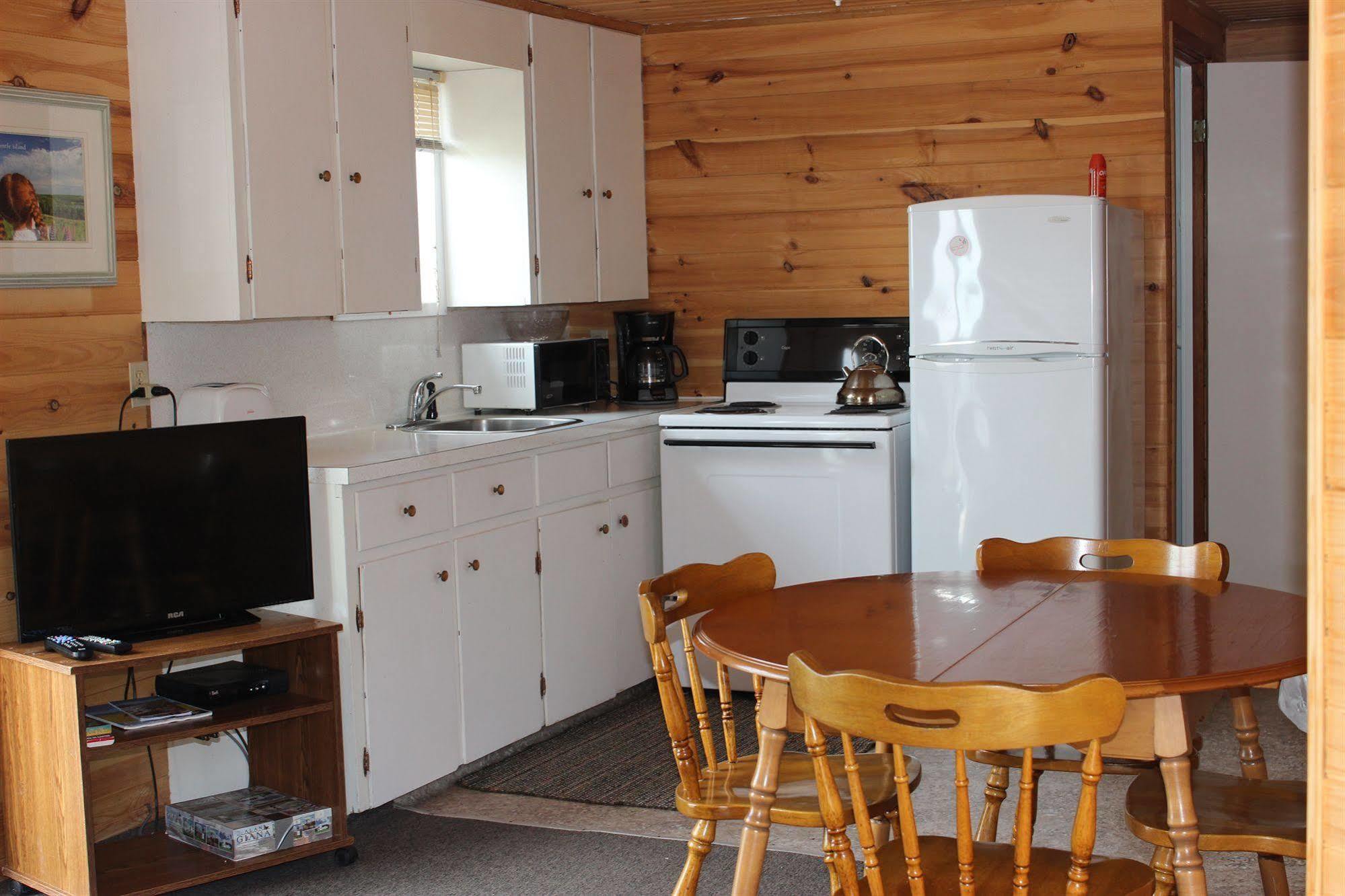 Cottages On Pei-Oceanfront Bedeque Екстериор снимка
